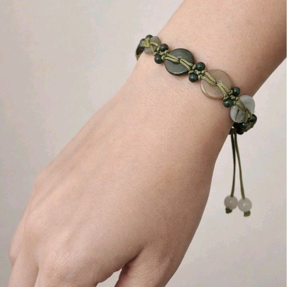 Handmade Jade Disc Adjustable Button Bead Bracelet
